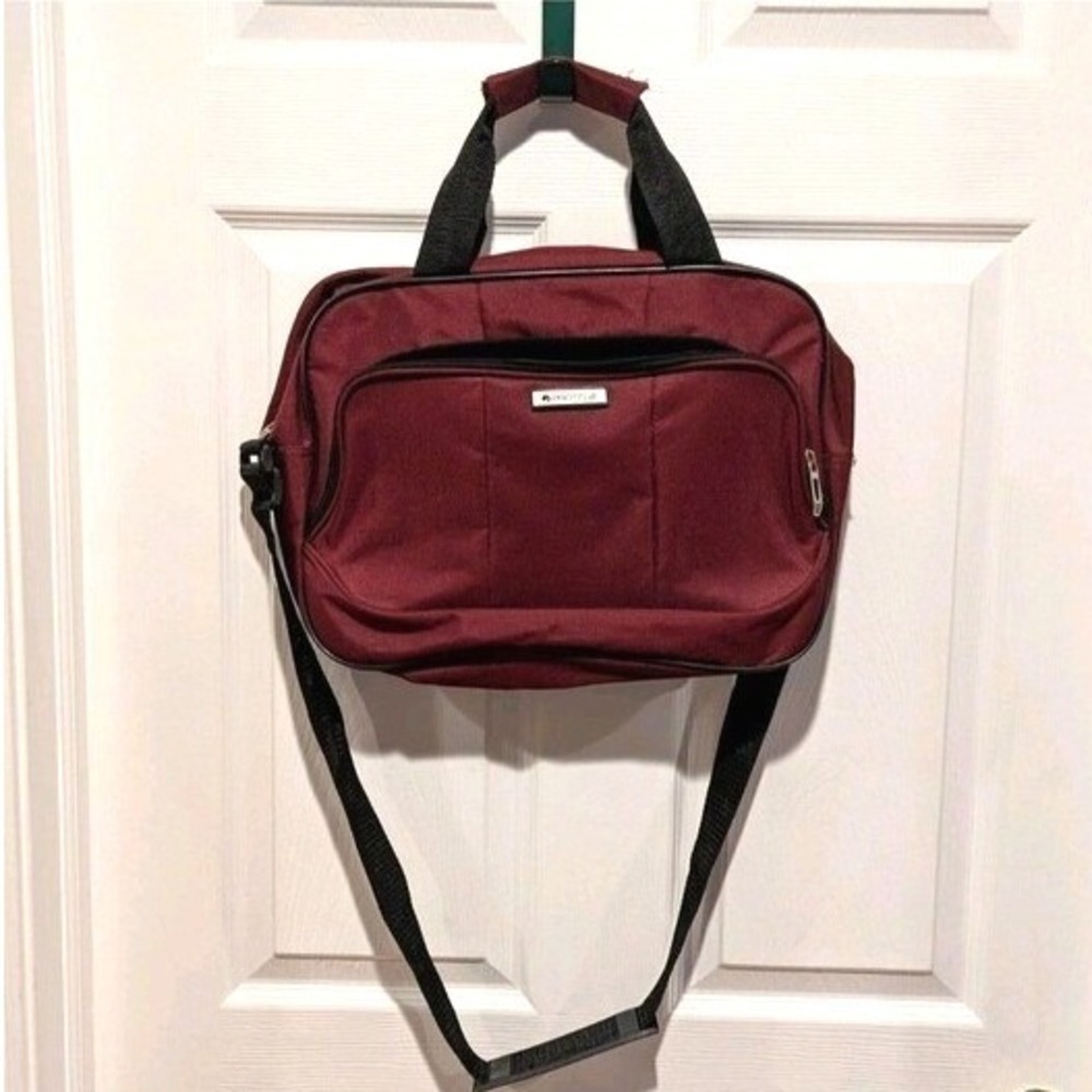 Y2K Vintage Laptop Briefcase Burgundy Protege Work Travel Messenger Bag